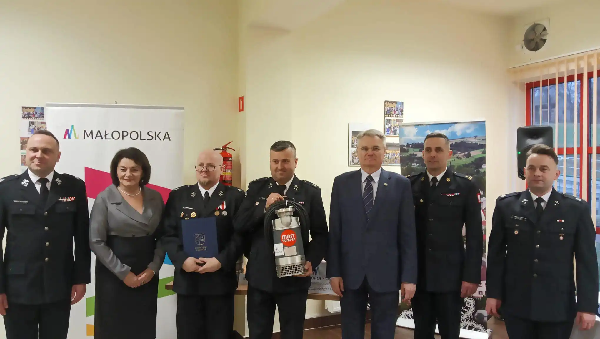 Uroczystość w OSP Jankowa. Nowy sprzęt dla strażaków i spotkanie opłatkowe