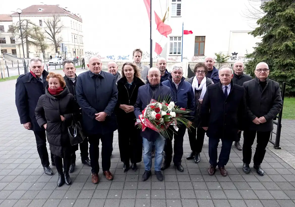 15 lat pamięci. Hołd ofiarom Katynia i Smoleńska