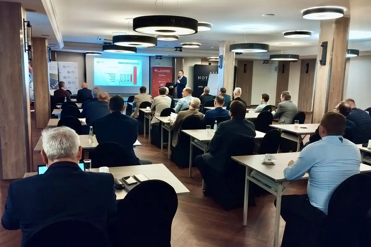 Spotkanie liderów ciepłownictwa w Nowym Sączu. Inwestycje w odnawialne źródła energii na pierwszym planie