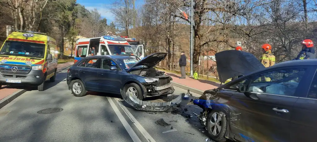 Wypadek w Krynicy-Zdroju. Jedna osoba trafiła do szpitala
