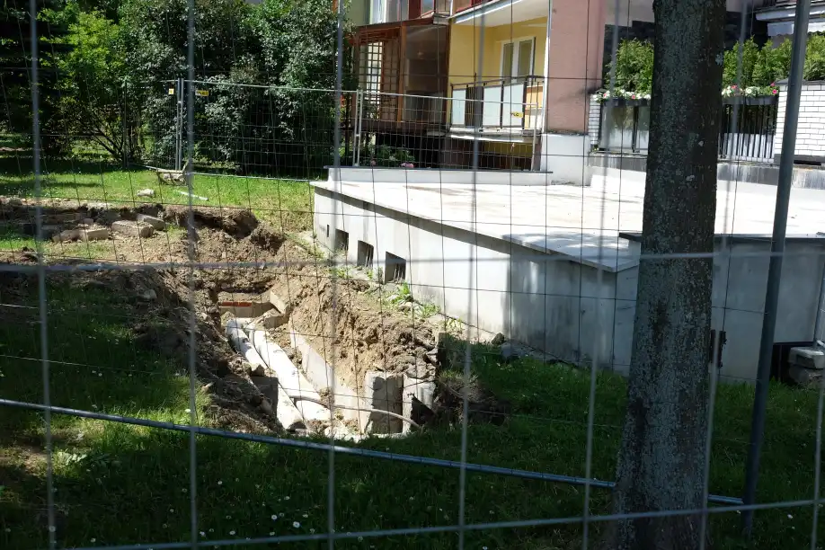 Nowy Sącz: trwa wymiana sieci ciepłowniczej na os. Wojska Polskiego