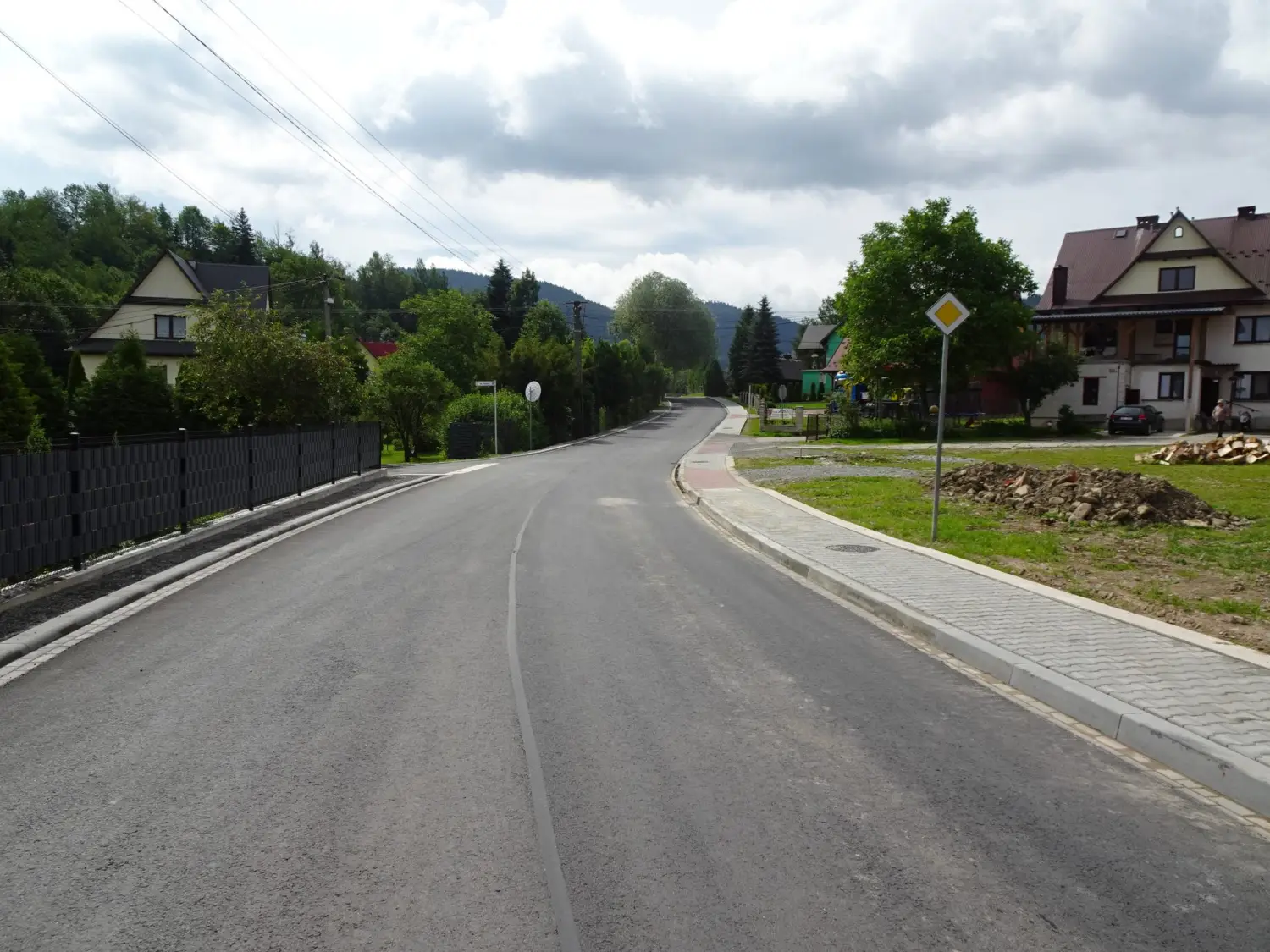 Przebudowa drogi w Koninie zakończona. Odebrano pierwszy etap inwestycji