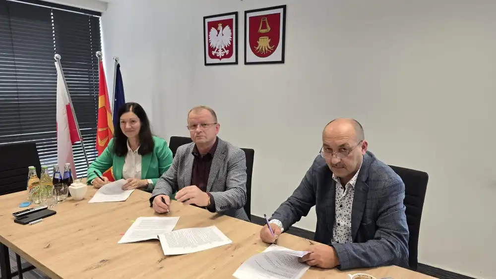 Wojnarowa zyska stadion na miarę XXI wieku. Podpisano umowę na budowę