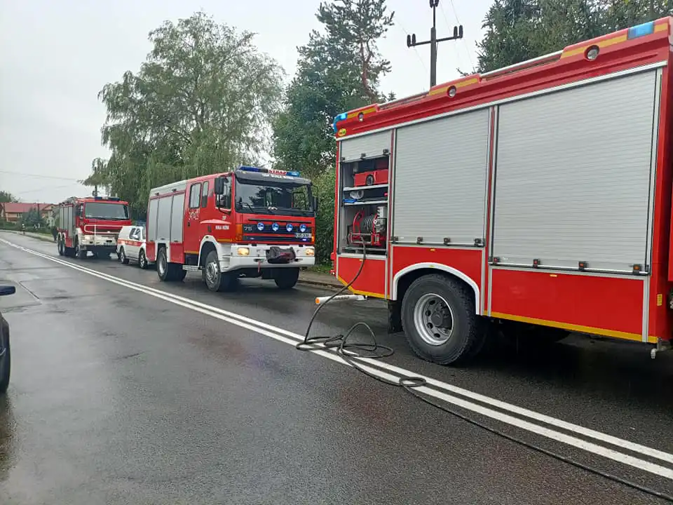 Stróże: Groźny wypadek na DW 981. Zderzyły się dwa samochody