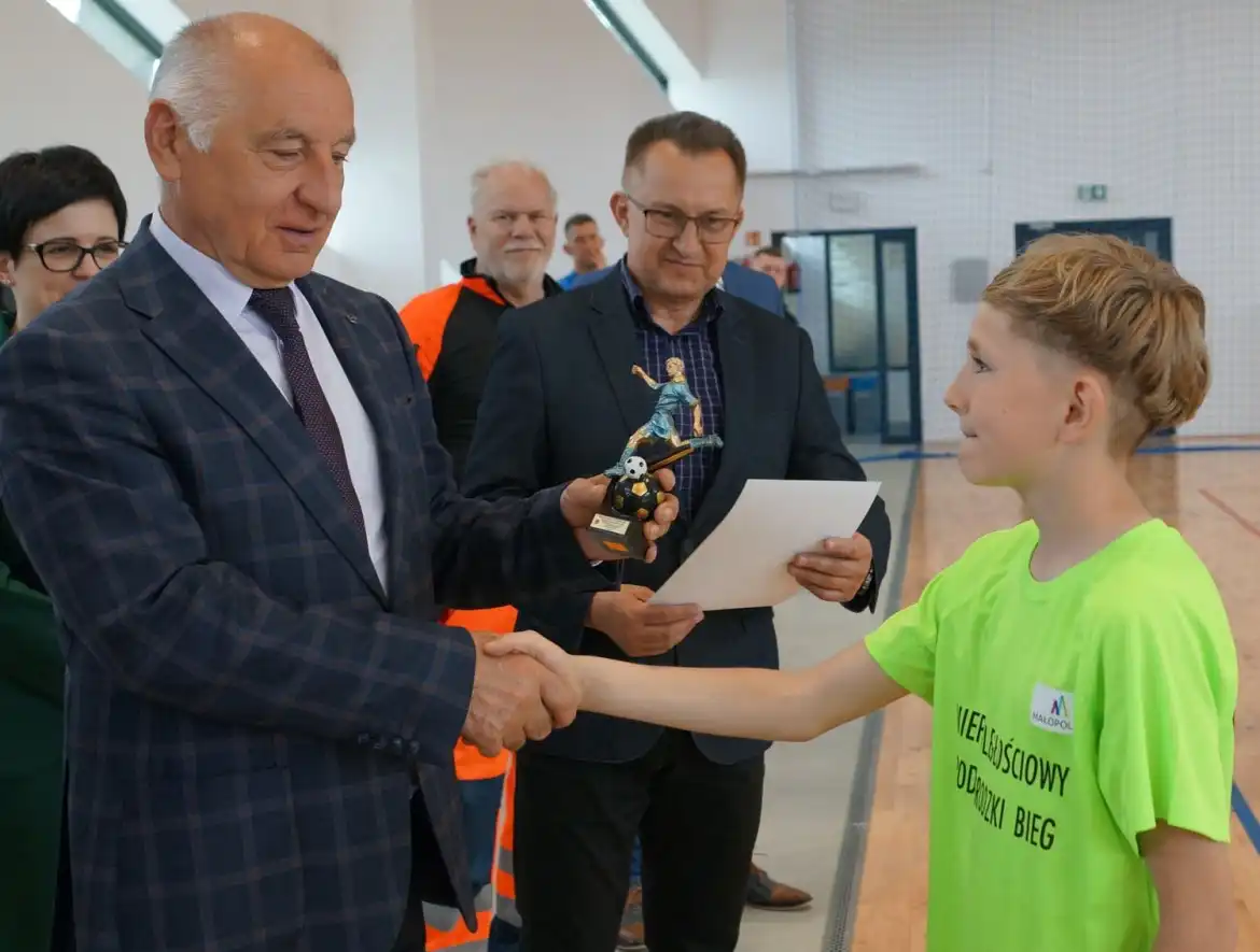 Młodzi piłkarze walczyli o Puchar Starosty Nowosądeckiego