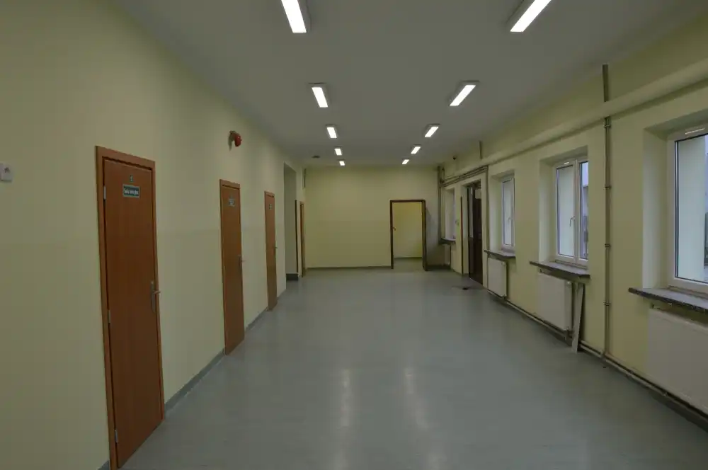 Budynek po ZS Ponadgimnazjalnych w Tęgoborzy wyremontowany. Będzie przeznaczony na potrzeby szkoły podstawowej