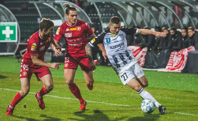 Sandecja remisuje z Widzewem Łódź