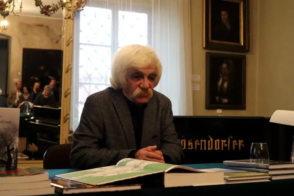Spotkanie autorskie z Pietro Murianką