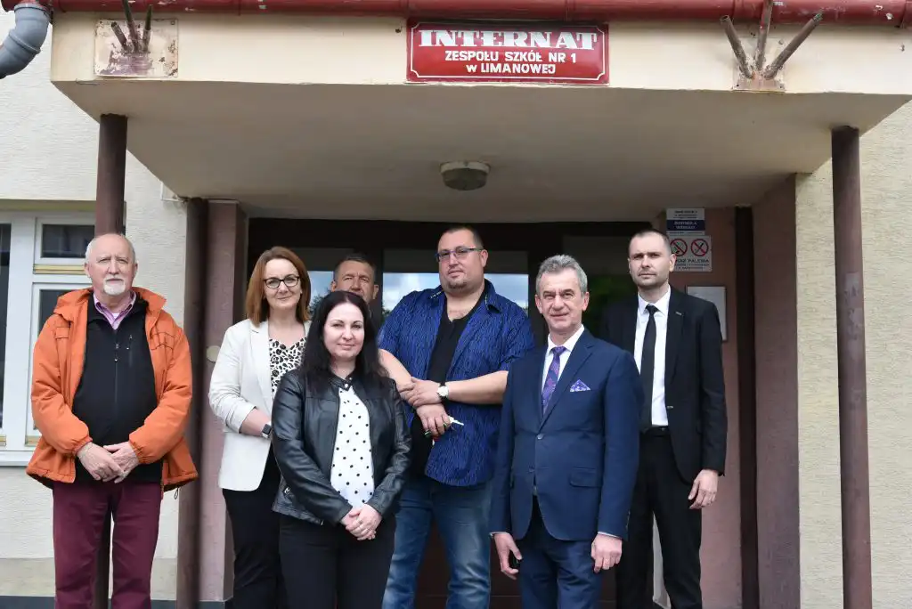 Dobiegł końca remont Internatu przy Zespole Szkół Nr 1 im. J. Piłsudskiego w Limanowej