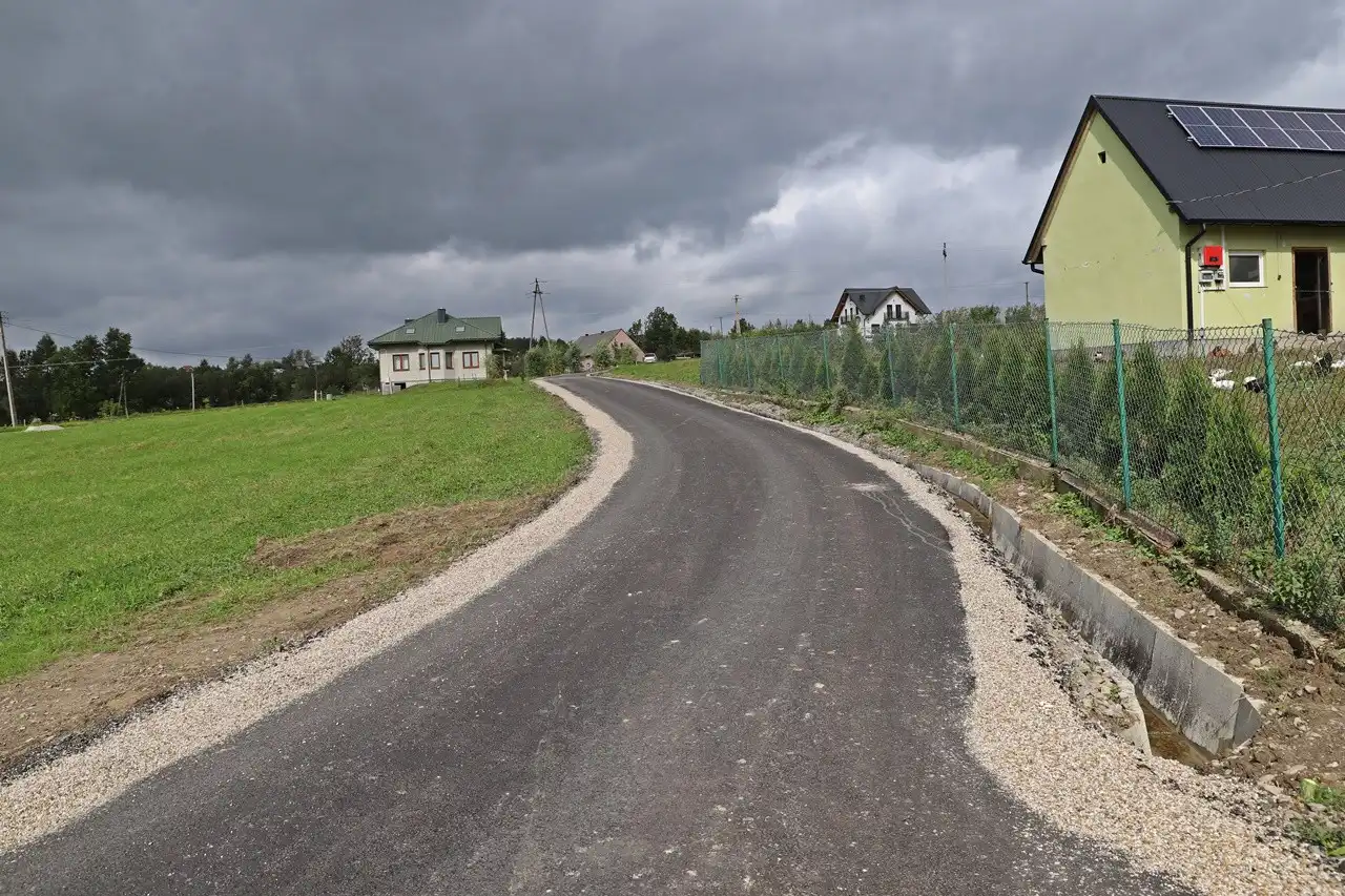 W tych miejscowościach zmodernizowano wewnętrzne drogi gminne