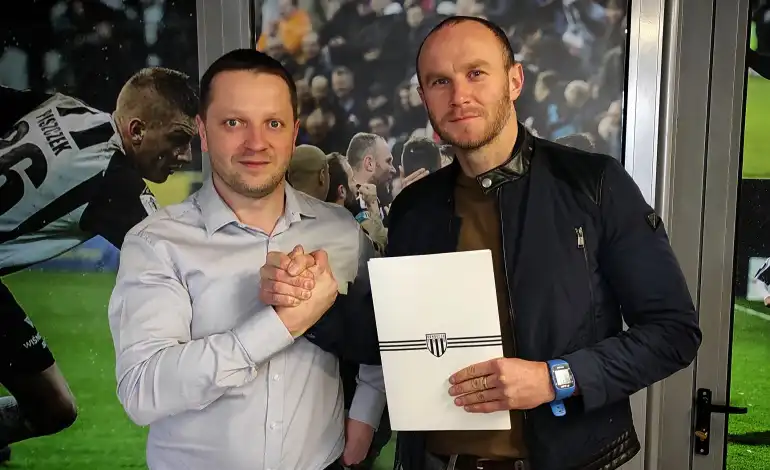 Dawid Szufryn przedłużył kontrakt z zespołem Sandecji