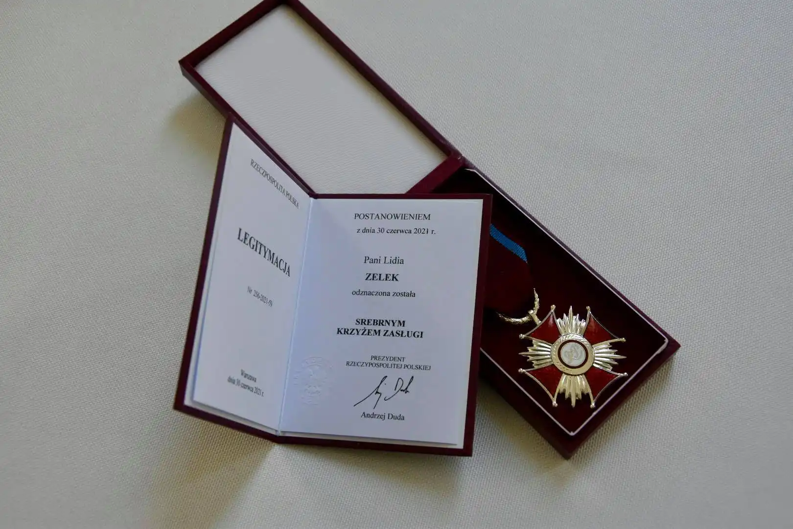 Dyrektor Szpitala Specjalistycznego w Nowym Sączu Lidia Zelek odznaczona Srebrnym Krzyżem Zasługi