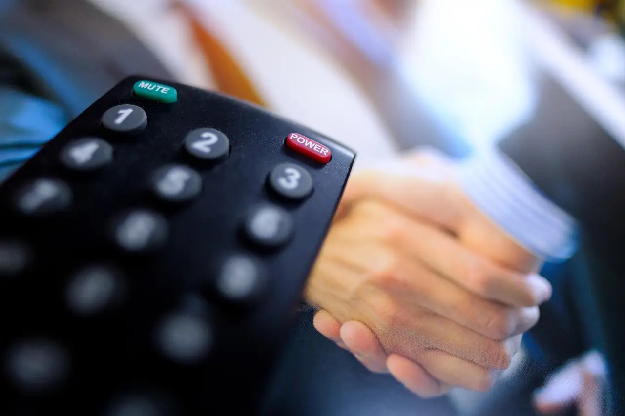 Twój telewizor przestał pasować do platformy? UOKiK bierze pod lupę HBO