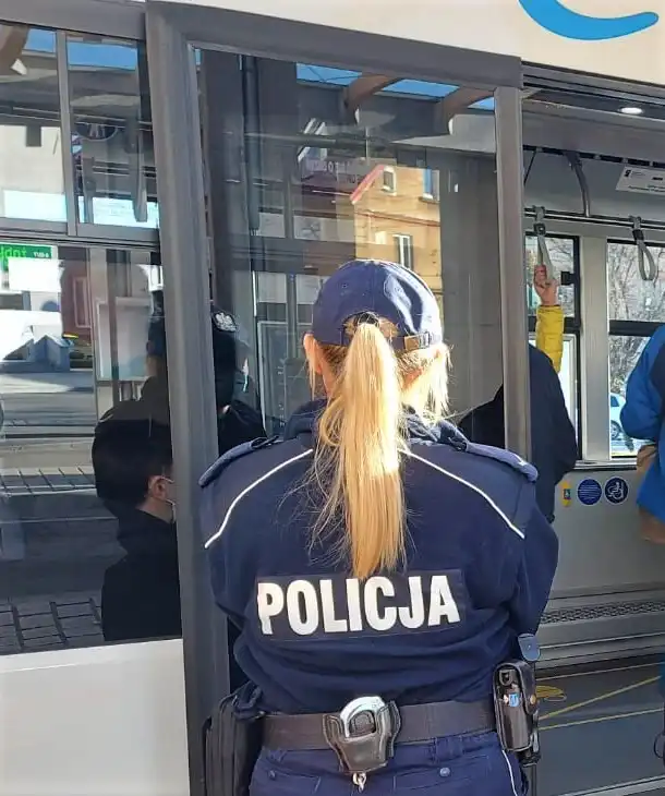 Wzmożone kontrole przestrzegania obostrzeń w autobusach