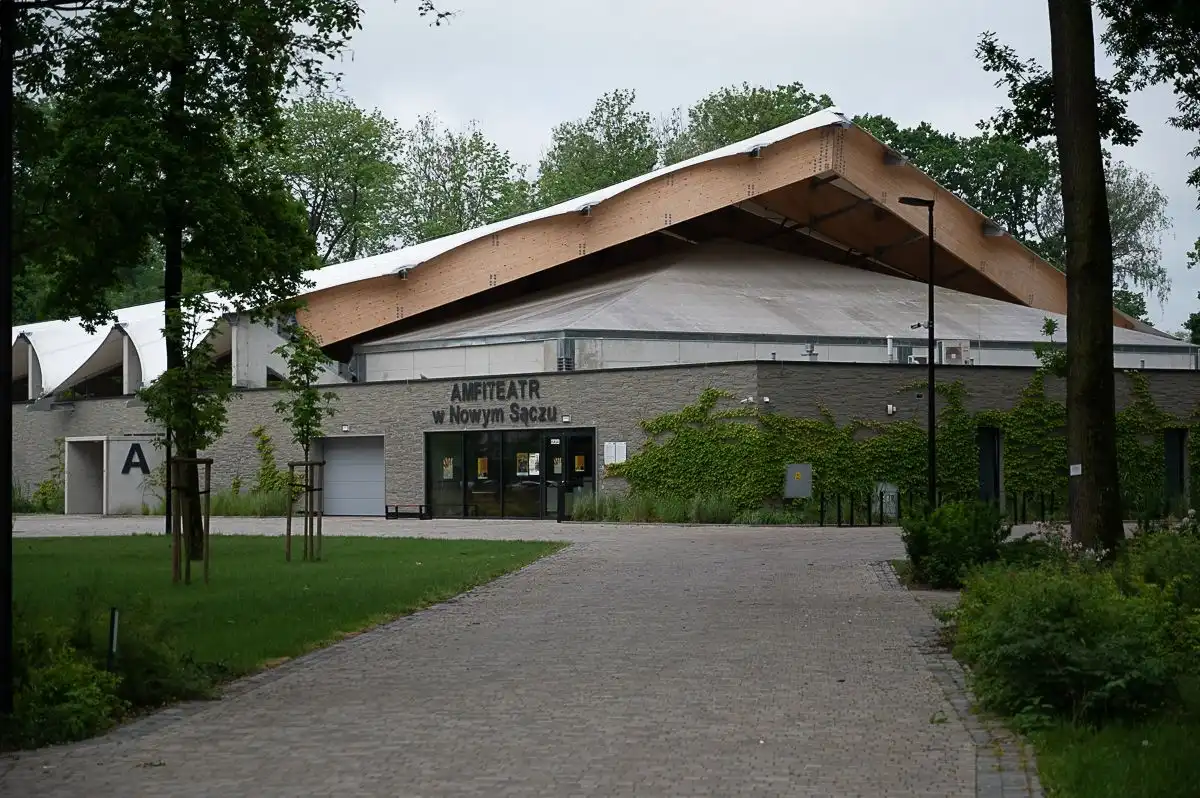 Przygotowania do Igrzysk idą pełną parą. Marszałek Witold Kozłowski wizytował obiekty sportowe w Nowym Sączu, Krynicy-Zdroju i Tarnowie