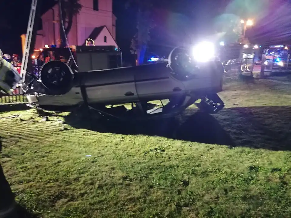 Wypadek w Lipinkach. Jedna osoba trafiła do szpitala