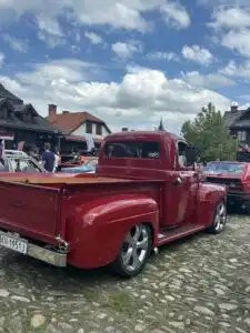 Retro pojazdy znów podbiły Nowy Sącz