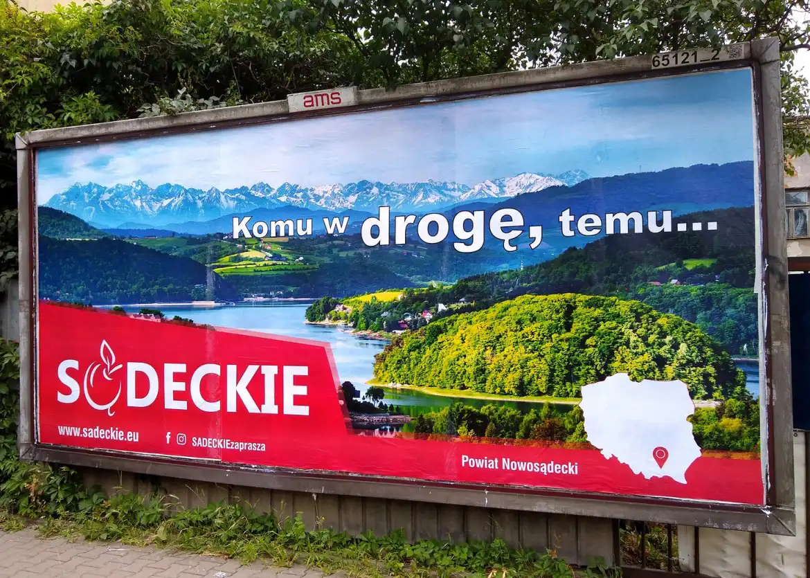 Powiat nowosądecki ruszył z ogólnopolską kampanią "Komu w drogę temu Sądeckie"