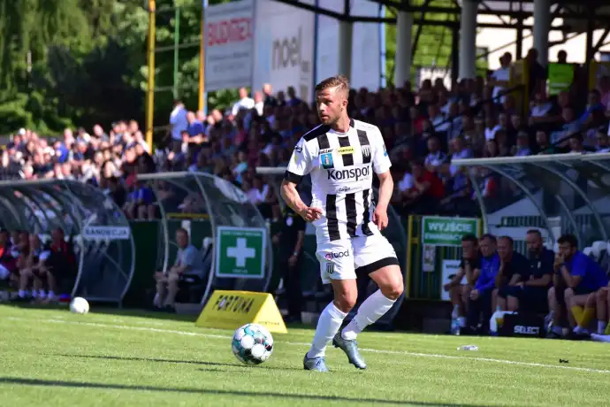 Sandecja wygrywa z Puszczą Niepołomice