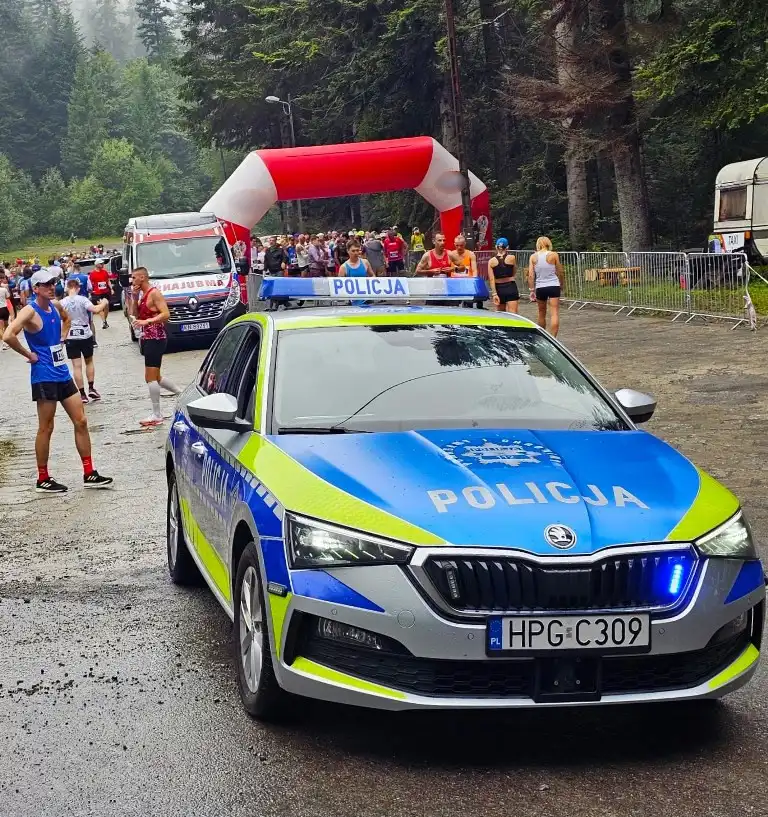 Policja i straż czuwali nad bezpieczeństwem podczas festiwalu biegowego