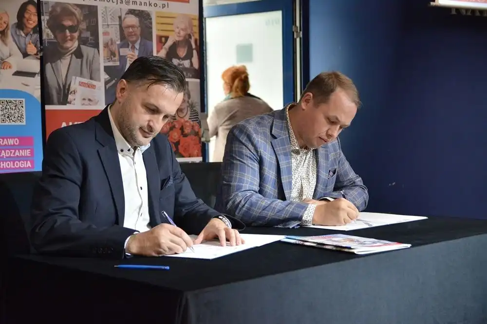 Konferencja "Bezpieczny Senior" w Wyższej Szkole Biznesu – National Louis University