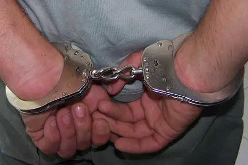 28-letni gorliczanin włamywał się do mlekomatów, szaletów miejskich i altanek