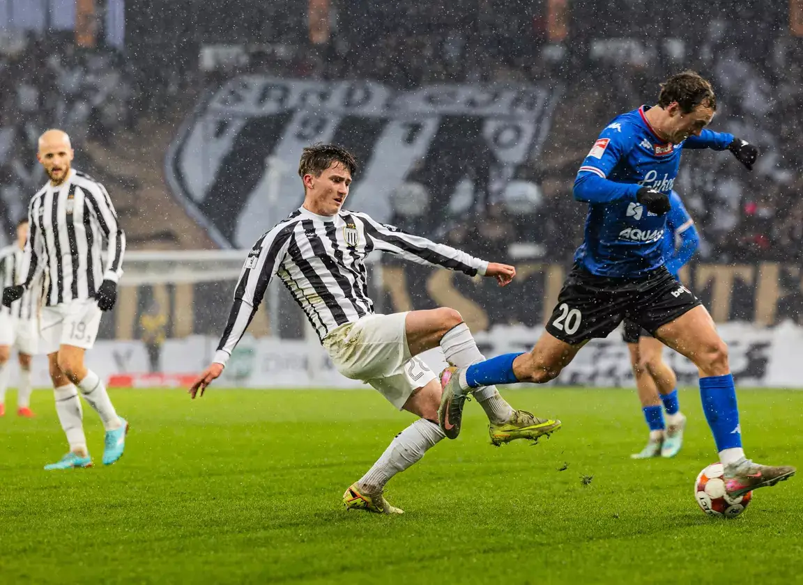 Kacper Ćwielong wraca do GKS Katowice. Koniec wypożyczenia w Sandecji