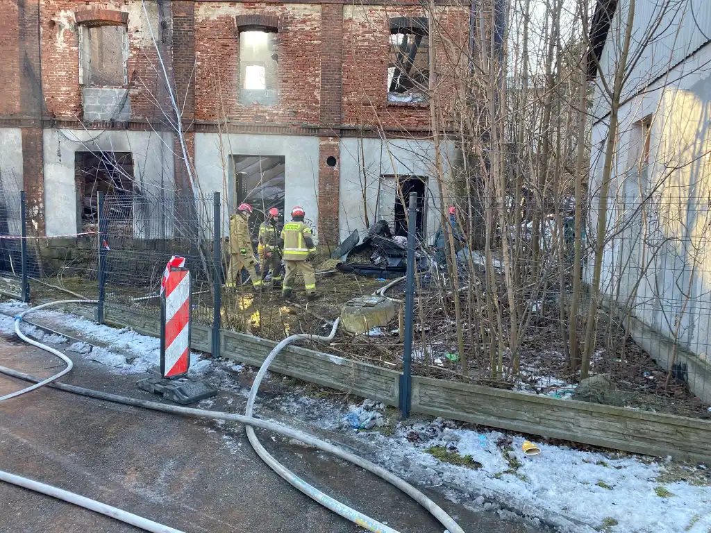 Wielka akcja gaśnicza w Nowym Sączu. Z pożarem Starego Młyna walczyło 15 zastępów straży