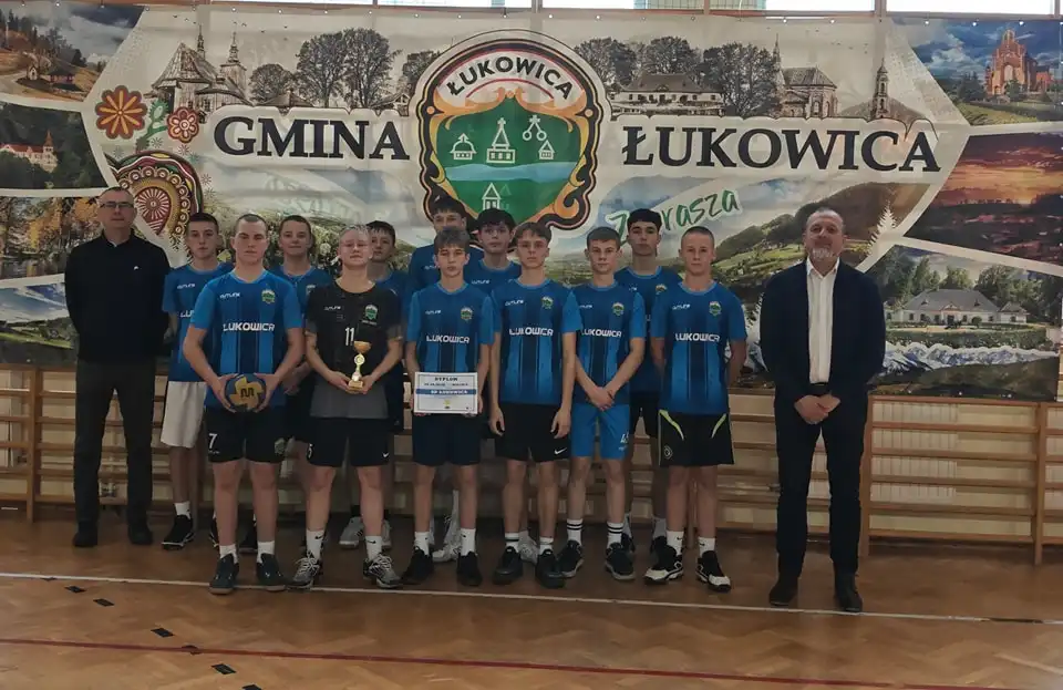 Igrzyska Młodzieży Szkolnej w Piłce Ręcznej. Sportowe emocje w Łukowicy