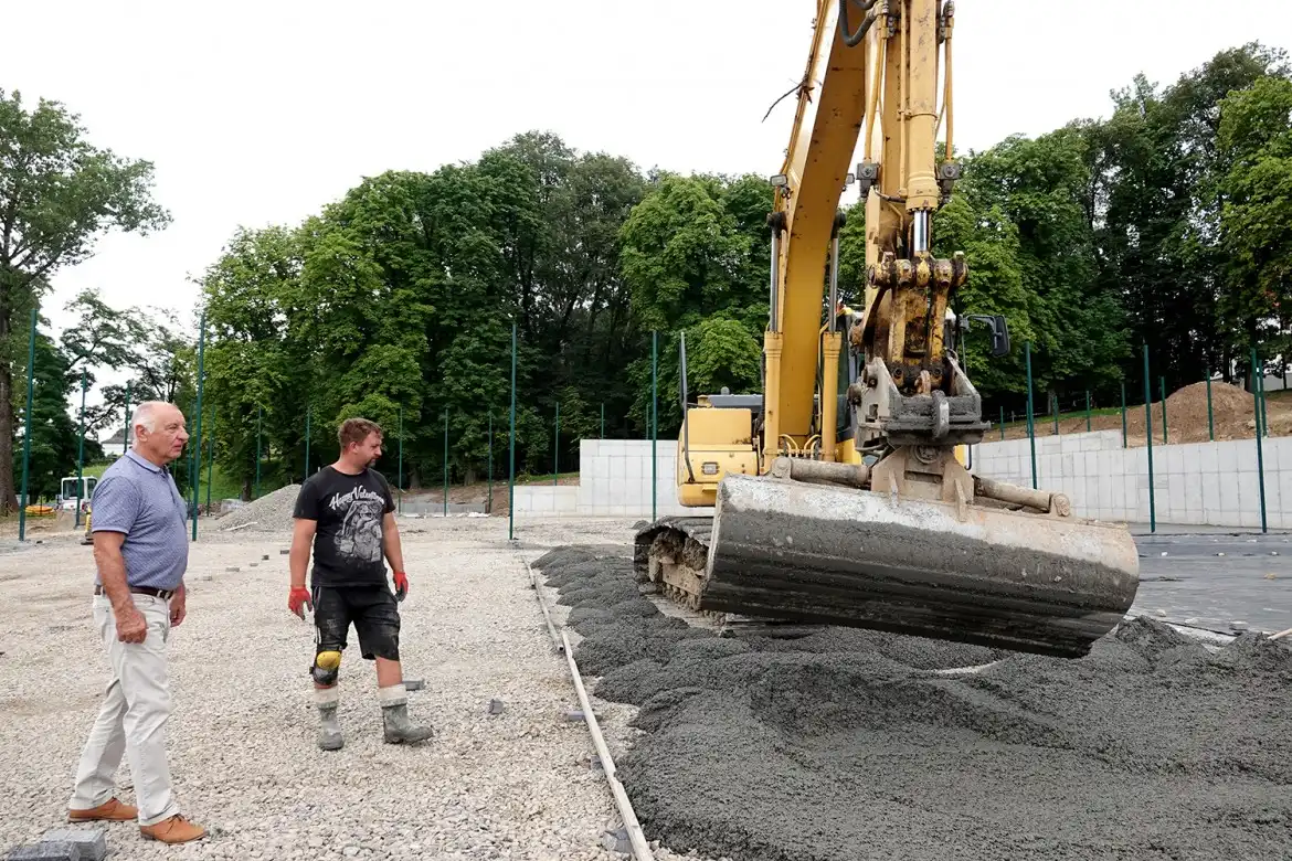 Trwa budowa Powiatowego Centrum Sportu w Marcinkowicach. Otwarcie obiektu jeszcze w tym roku