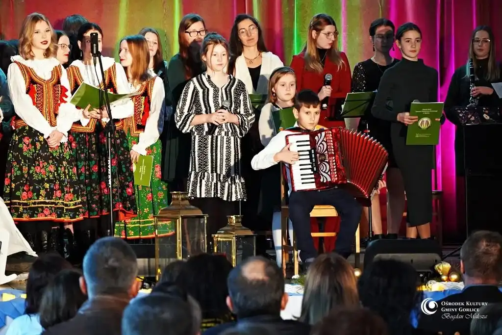 Magia świąt w Bystrej. Koncert kolęd i melodii świątecznych