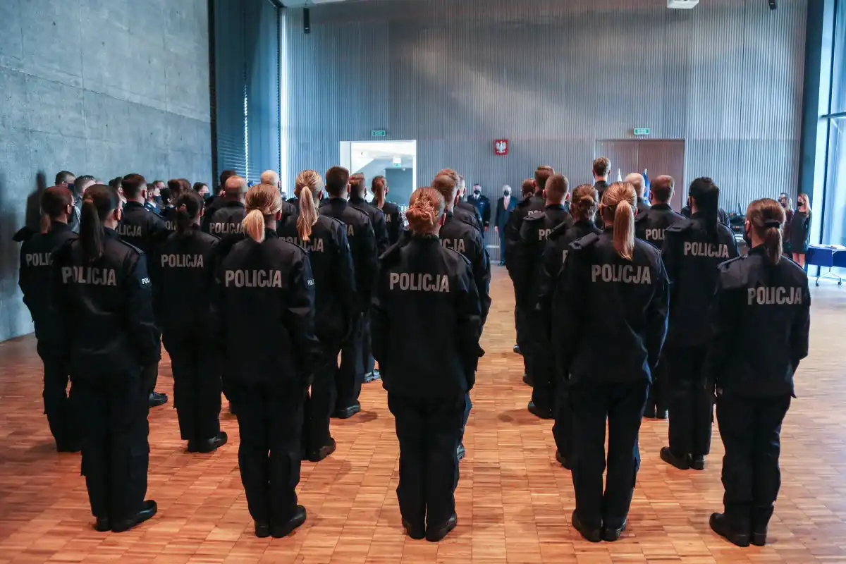 Nowi policjanci w jednostkach małopolskiego garnizonu Policji. Również w Komendzie w Gorlicach oraz Limanowej