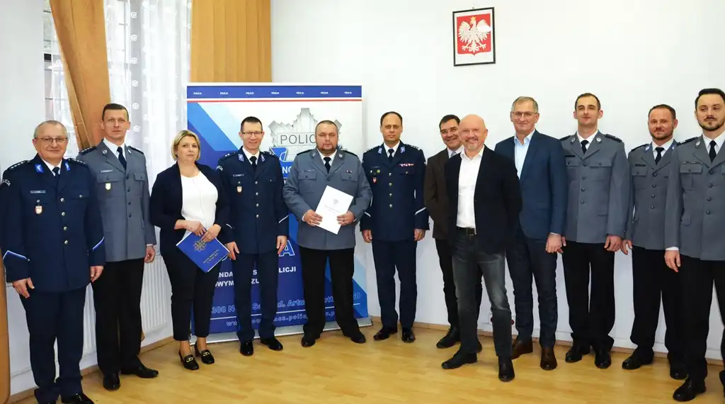 Zmiany kadrowe w Komisariacie Policji w Piwnicznej-Zdroju. Na emeryturę odchodzi podkom. Szczepan Janecki