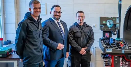 Nowa szansa dla uczniów. Prawo jazdy bez opłat w trzech szkołach