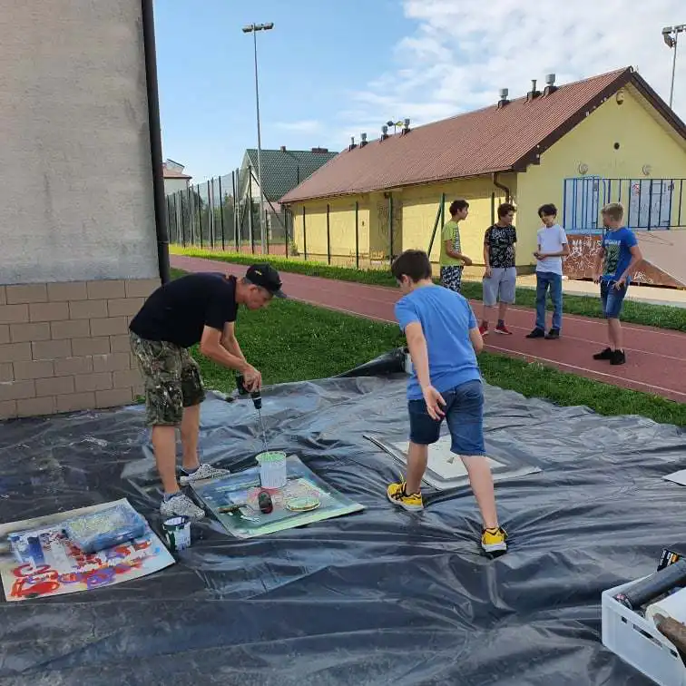 Obok „Orlika” w Chełmcu powstał ekologiczny mural