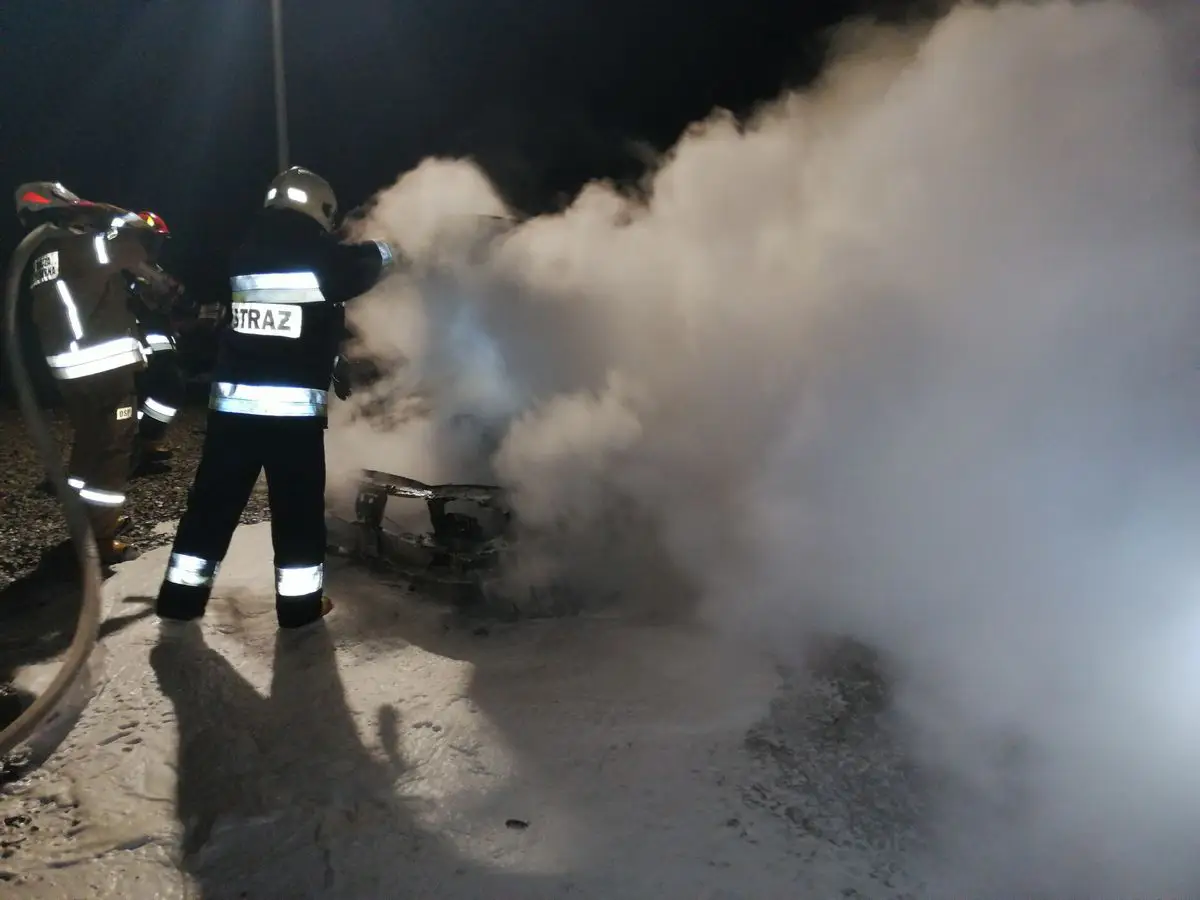 Stary Sącz: Na ul. Wyszyńskiego płonęła osobówka