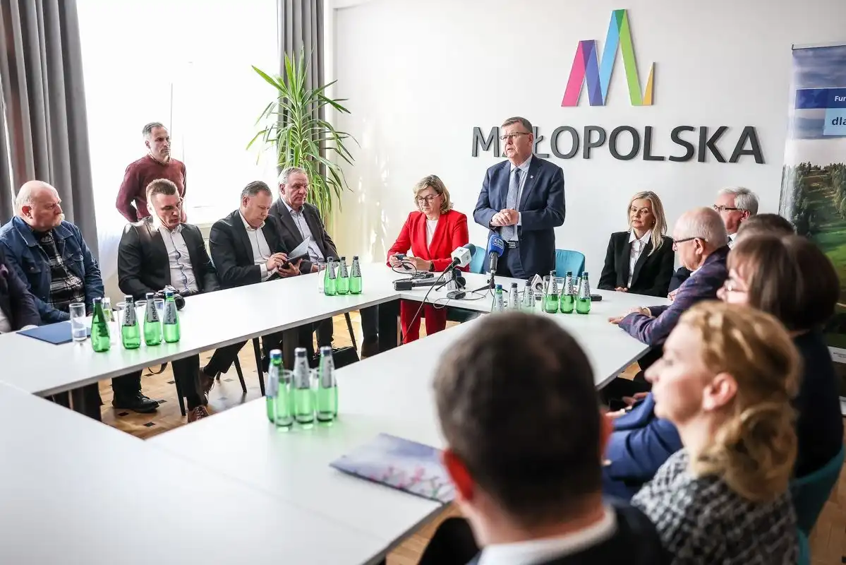 11 małopolskich ośrodków zdrowia z dotacją na zakup sprzętu, modernizację pomieszczeń i rozbudowę budynków przychodni