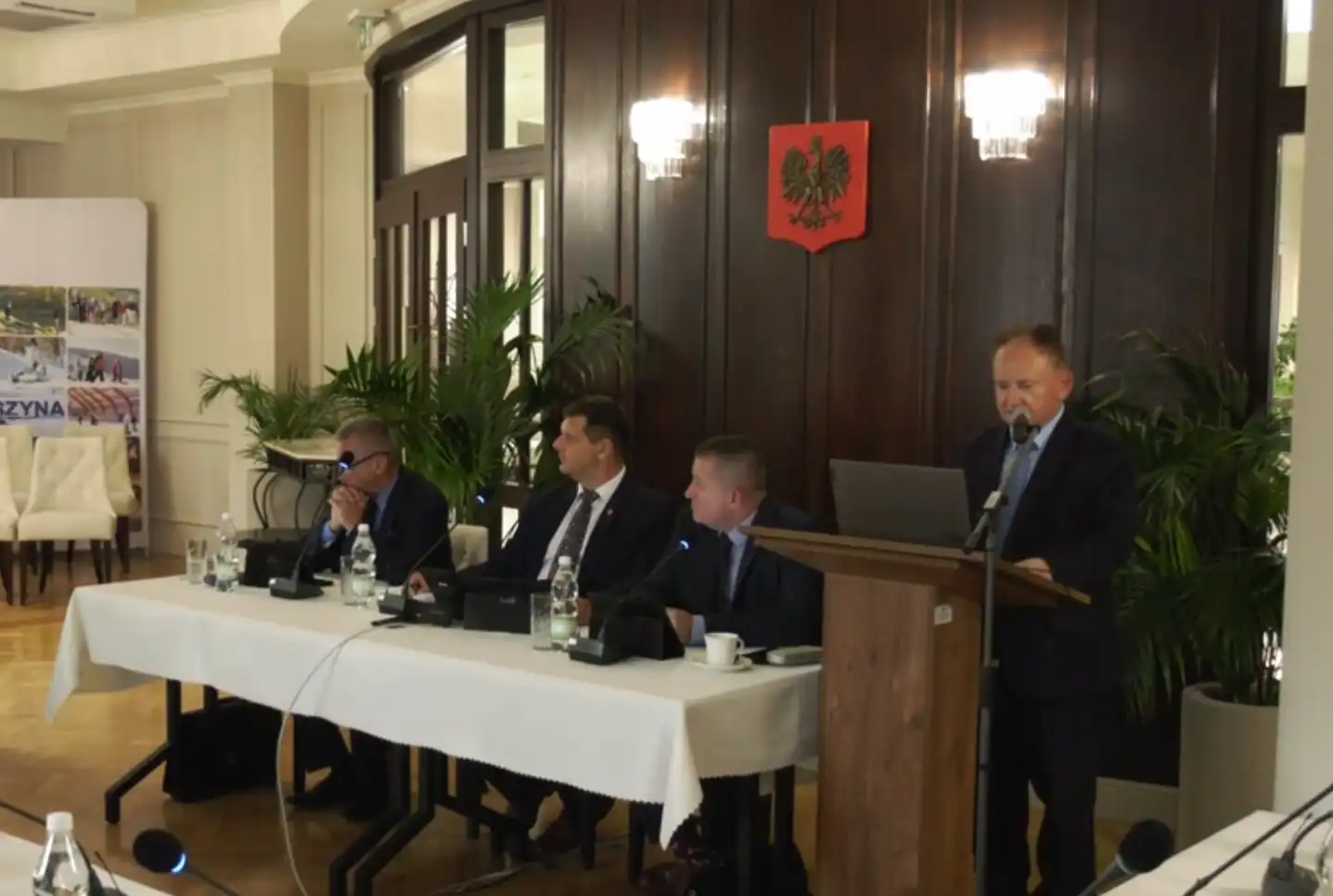 Od sukcesu ogrodów sensorycznych do dramatu w szkołach. Muszyna między sukcesem a kryzysem po ostanie sesji