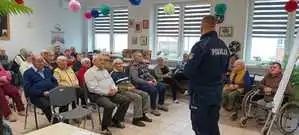 Gorliccy policjanci dbają o bezpieczeństwo seniorów