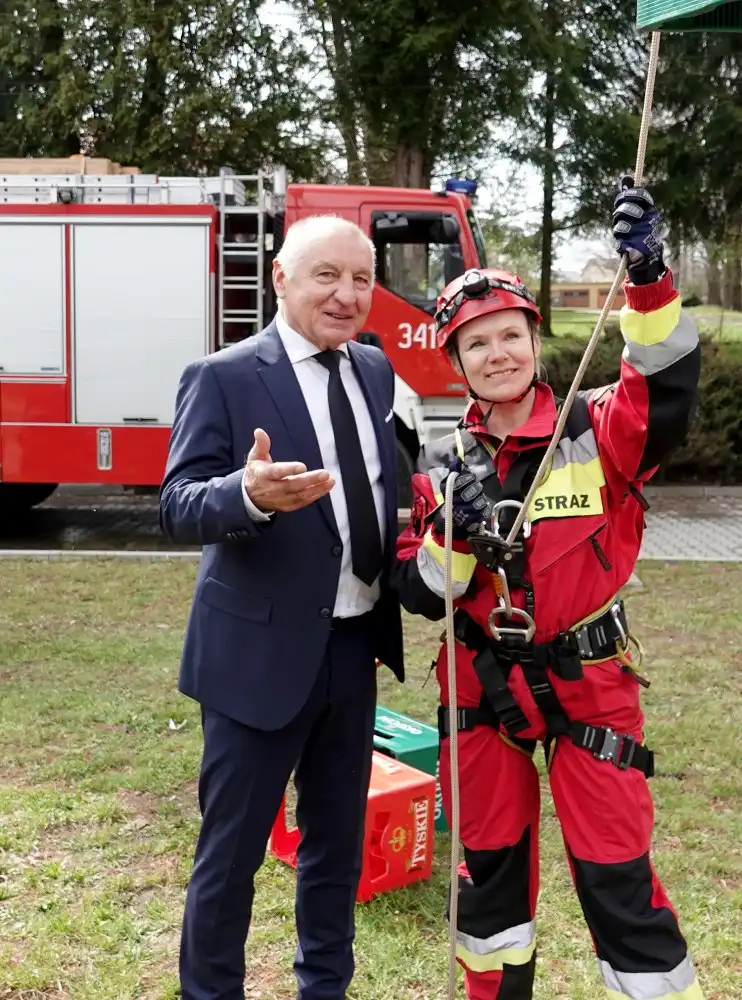 Kilkuset uczniów klas ósmych na Dniach Otwartych Zespół Szkół w Marcinkowicach