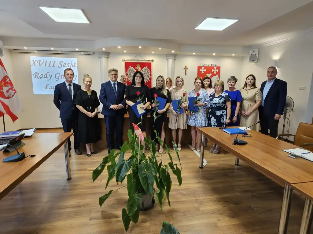 Nowi nauczyciele mianowani i zmiany w przedszkolu w Szalowej. Uroczystości w gminie Łużna