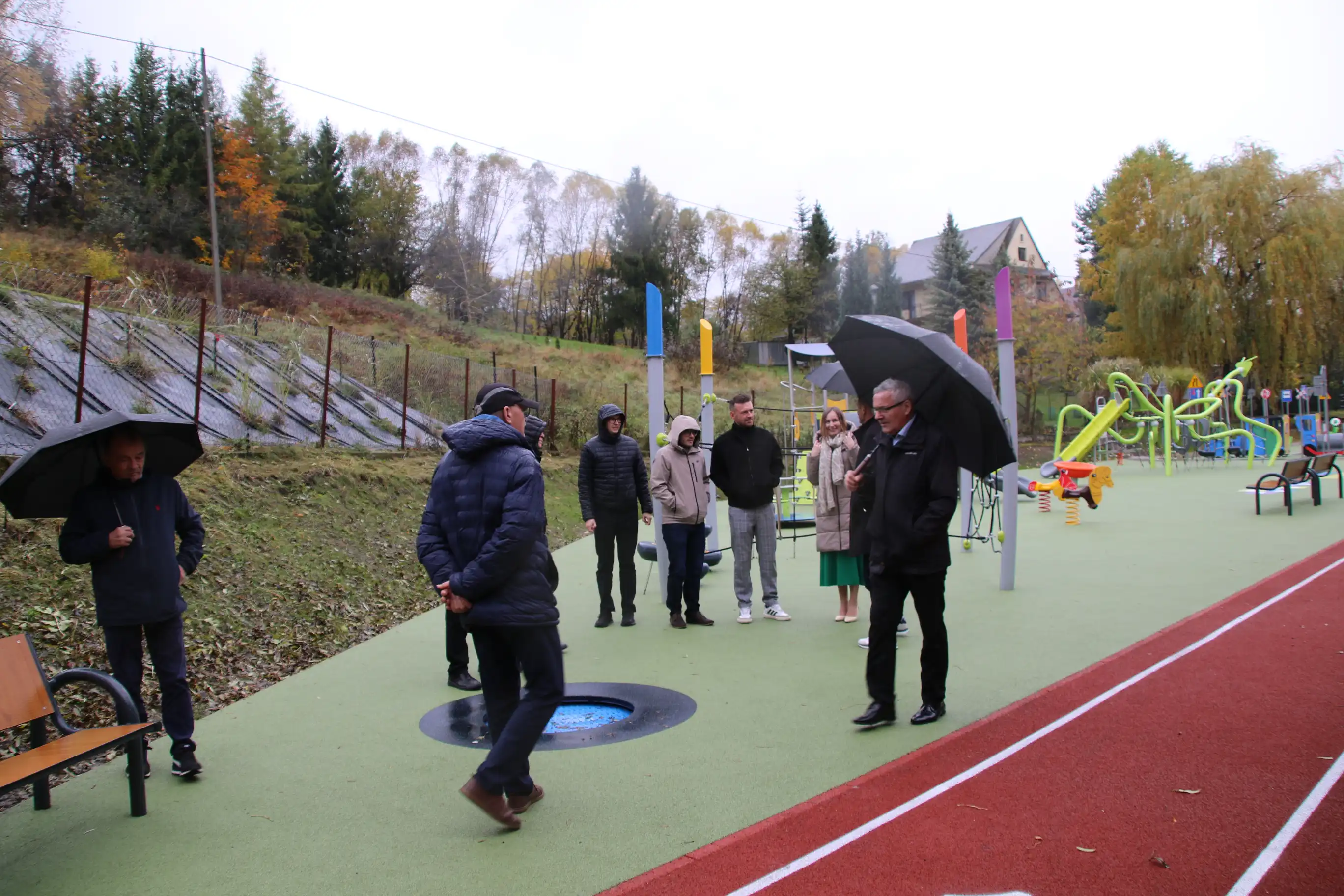 Nowe drogi, szkoły i sieci wodociągowe w Gminie Słopnice
