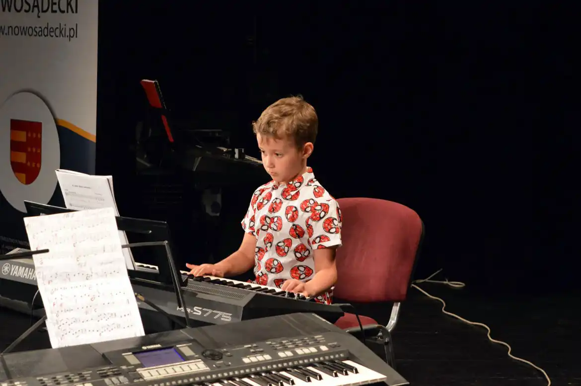 Stary Sącz: XX Powiatowy Konkurs Młodych Muzyków grających na Keyboardzie