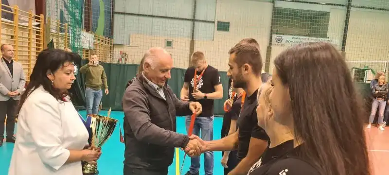 Muszyna: Nauczyciele grali w siatkówkę. To już XX edycja turnieju