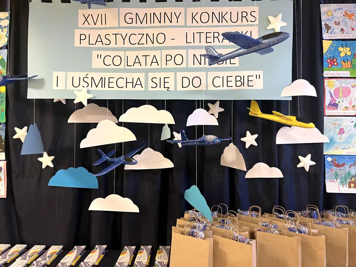 XVII edycja Gminnego Konkursu Plastyczno-Literackiego „Co lata po niebie i uśmiecha się do ciebie”. Rekordowa frekwencja i artystyczne inspiracje