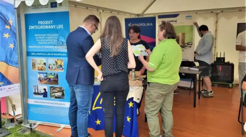 Ostatnie spotkanie z cyklu „Rozgrzewka z Funduszami Europejskimi” w Starym Sączu