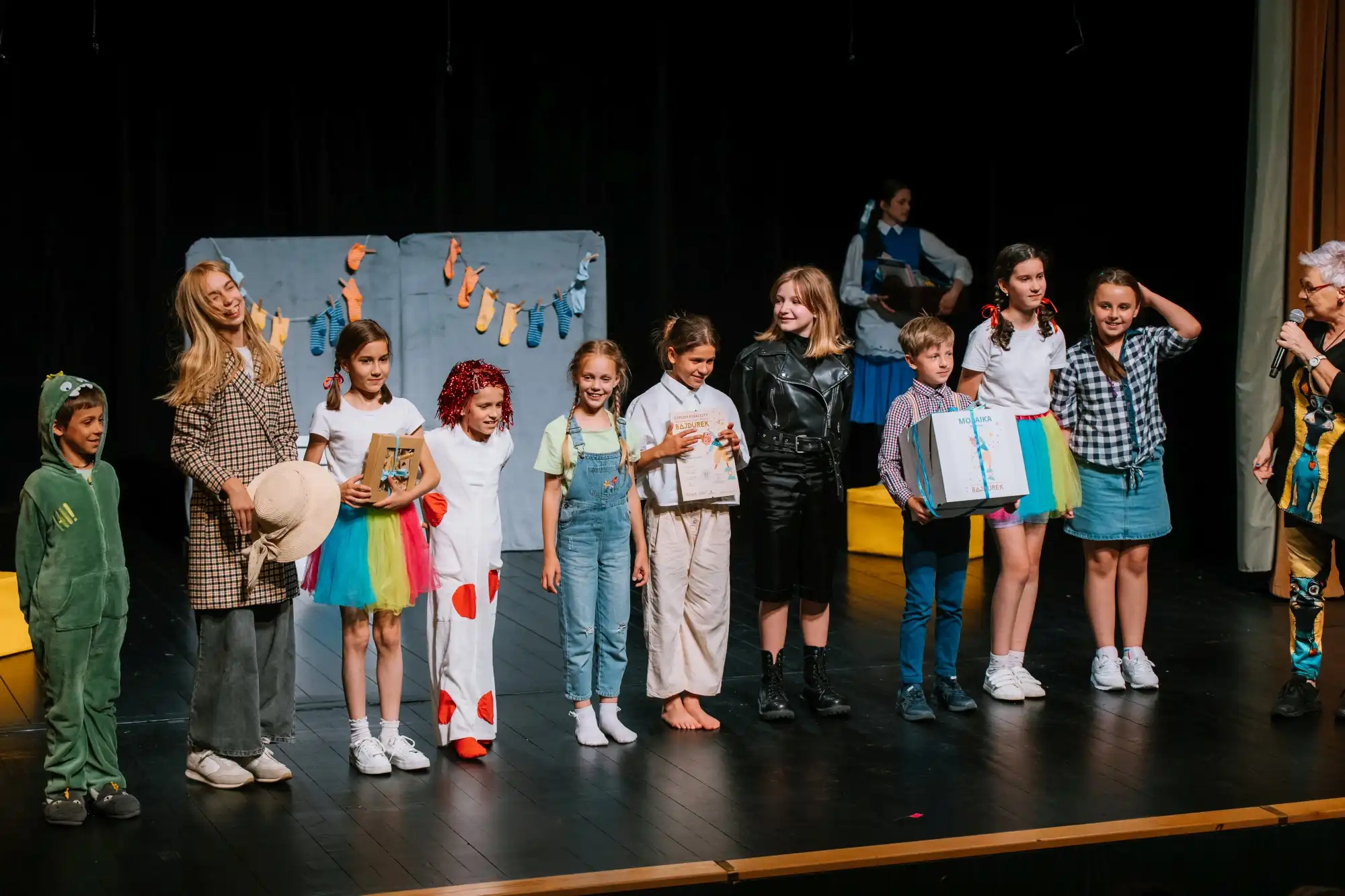 Magia dziecięcego teatru w Nowym Sączu. 40. jubileuszowa edycja Festiwalu BAJDUREK za nami