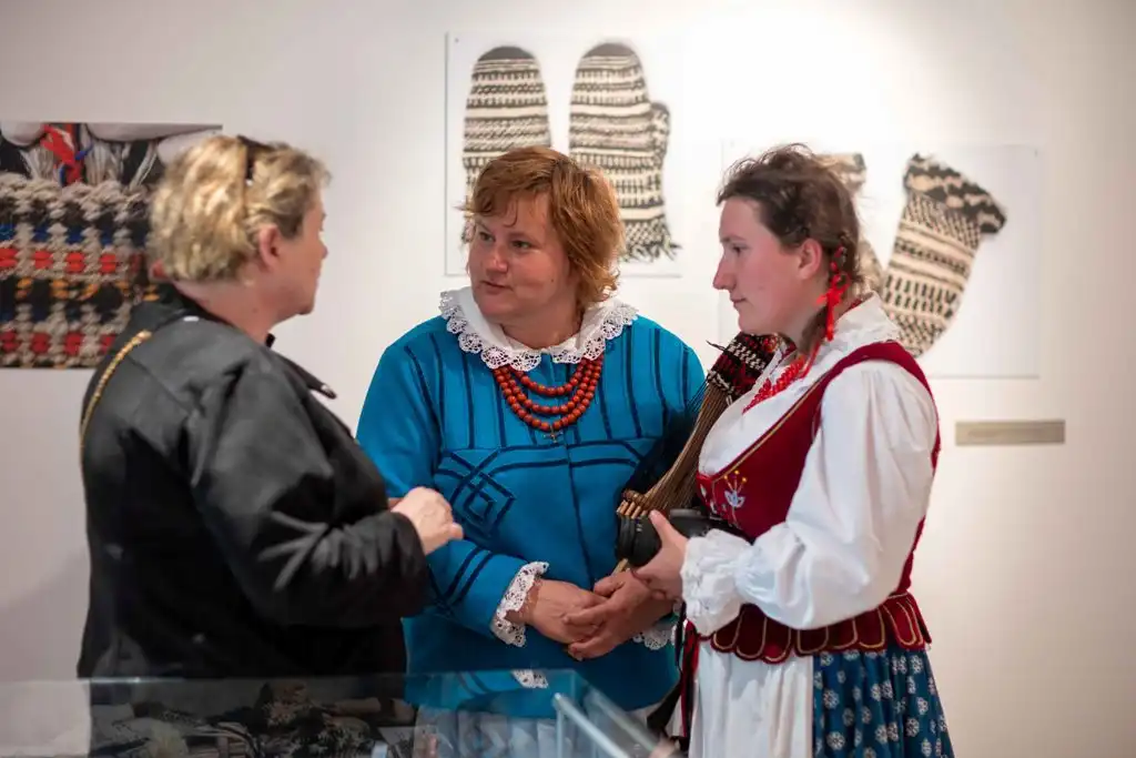 Rękawice furmańskie w sądeckim skansenie