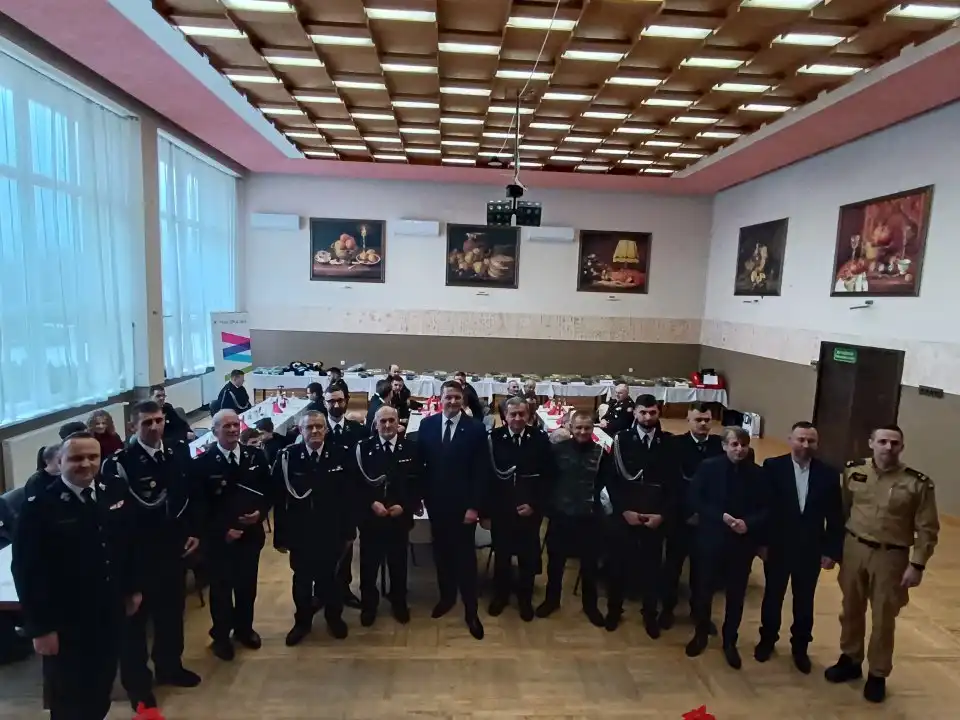 Libusza z nowym samochodem i wsparciem dla strażaków. Uroczystość w OSP