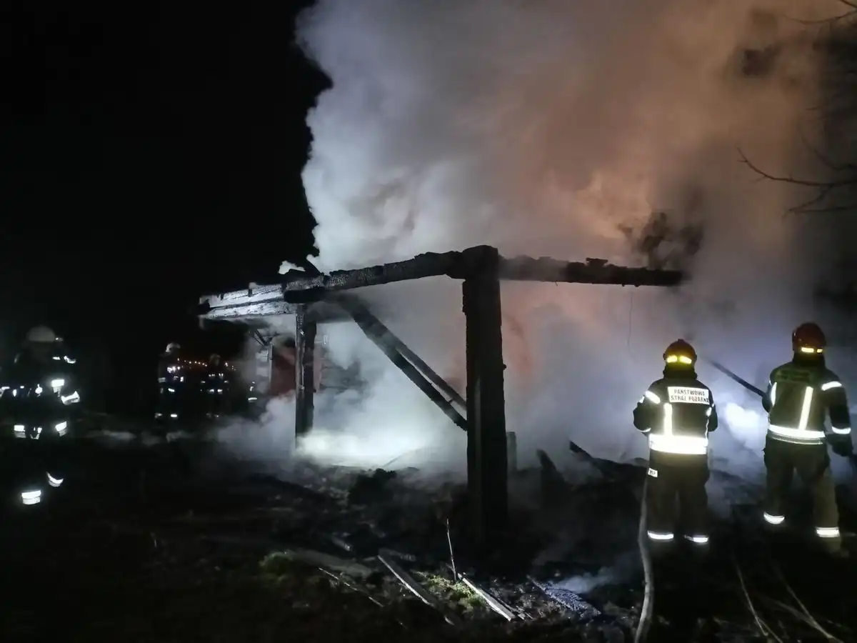 W Suchej Strudze spłonął budynek gospodarczy